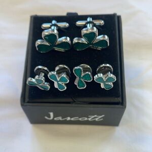 Shamrocks Silver Trim Cufflinks and Shirt Studs Set